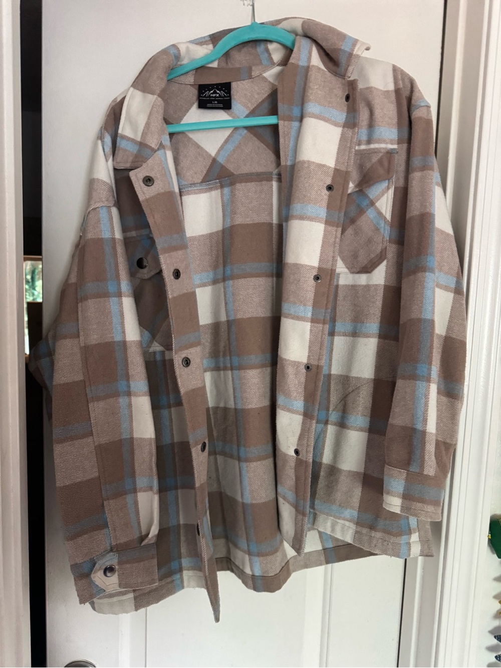 Men's Plaid Button-Up Shacket in Beige & White with Light Blue Accents